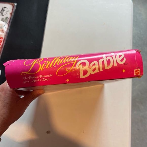 Barbie Birthday NIB - Picture 6 of 6